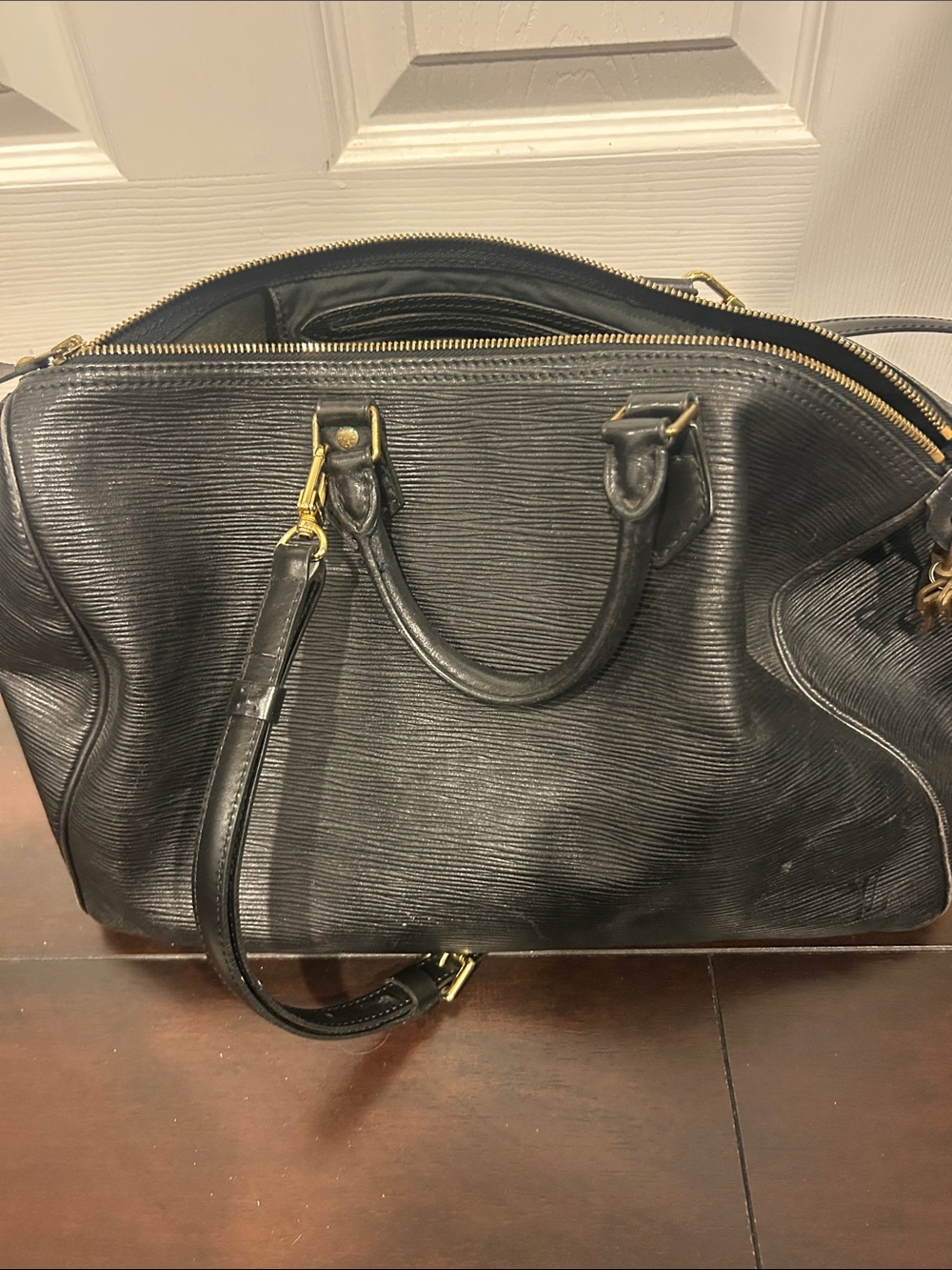 LV vitton Leather Satchel Handbag - Unbranded